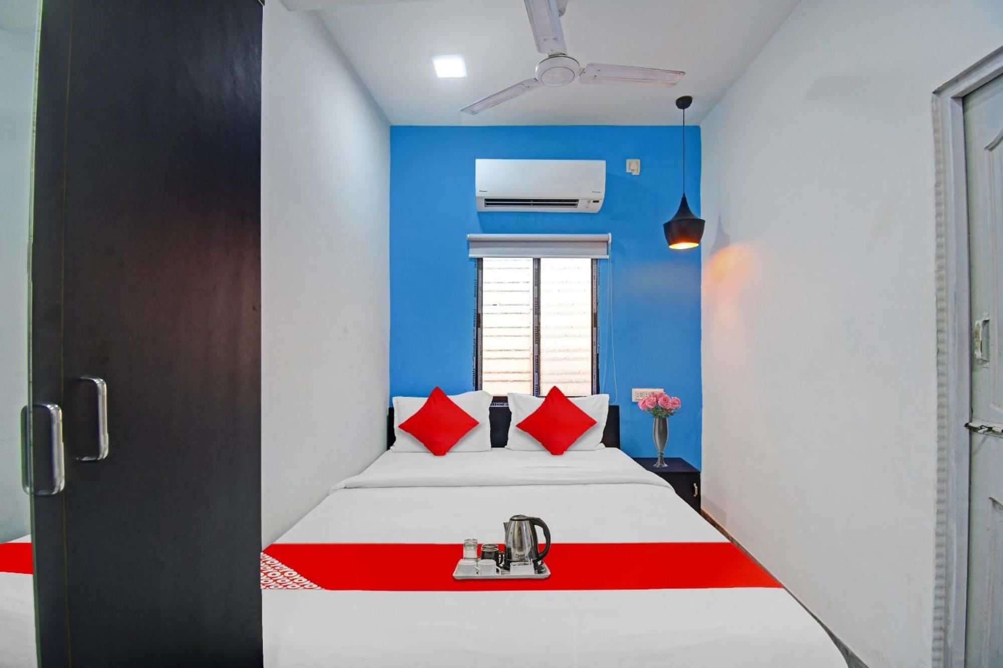 Oyo Flagship M.m.